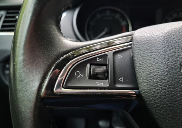 Skoda Octavia cena 59900 przebieg: 87749, rok produkcji 2019 z Łódź małe 407